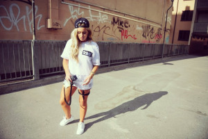 当解说遇上粉丝,“饭圈”文化如何影响英雄联盟的观赛体验